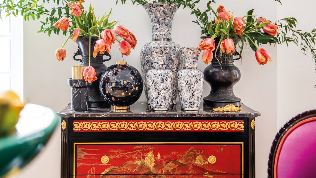 mobilier XVIIIème Taillardat : « Beauharnais » tête de lit en acajou de style Empire…
